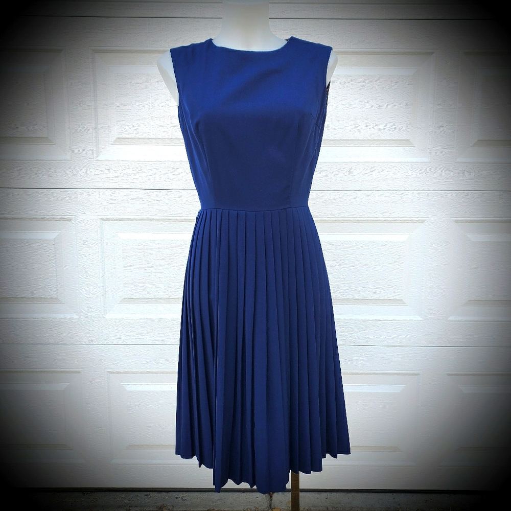 Vintage 1960s Fit & Flare Navy Blue Dress Small